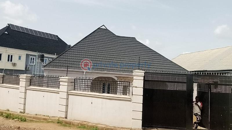 House For Sale Of Land Located At Osodipe Street,zone F,akoto Estate Off Elebu,ibadan. Ibadan Oyo - 0