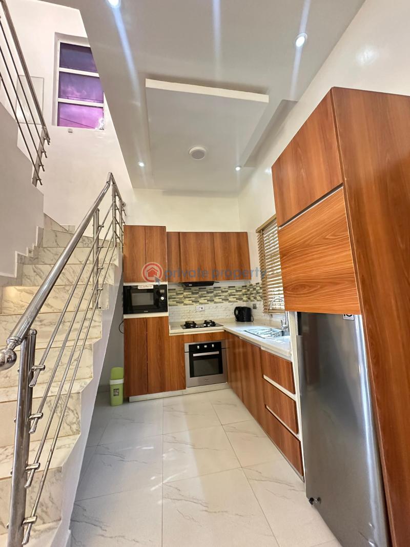 2 bedroom Terraced Duplex For Sale Located At Olasunbo Kazeem Estate, Sharp Corner, Oluyole Extension, Ibadan. Oluyole Estate Ibadan Oyo - 1