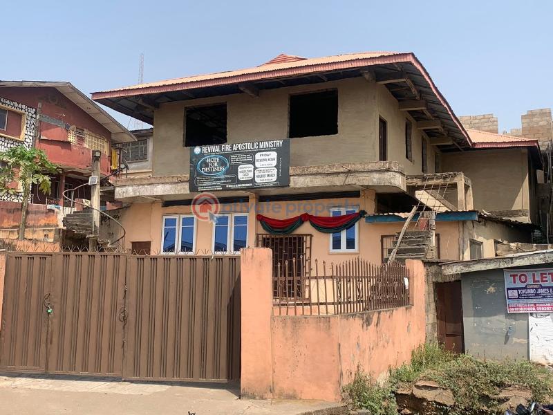 3 bedroom Shared Apartment For Sale Veterinary Bus Stop Mokola Ibadan Ibadan Oyo