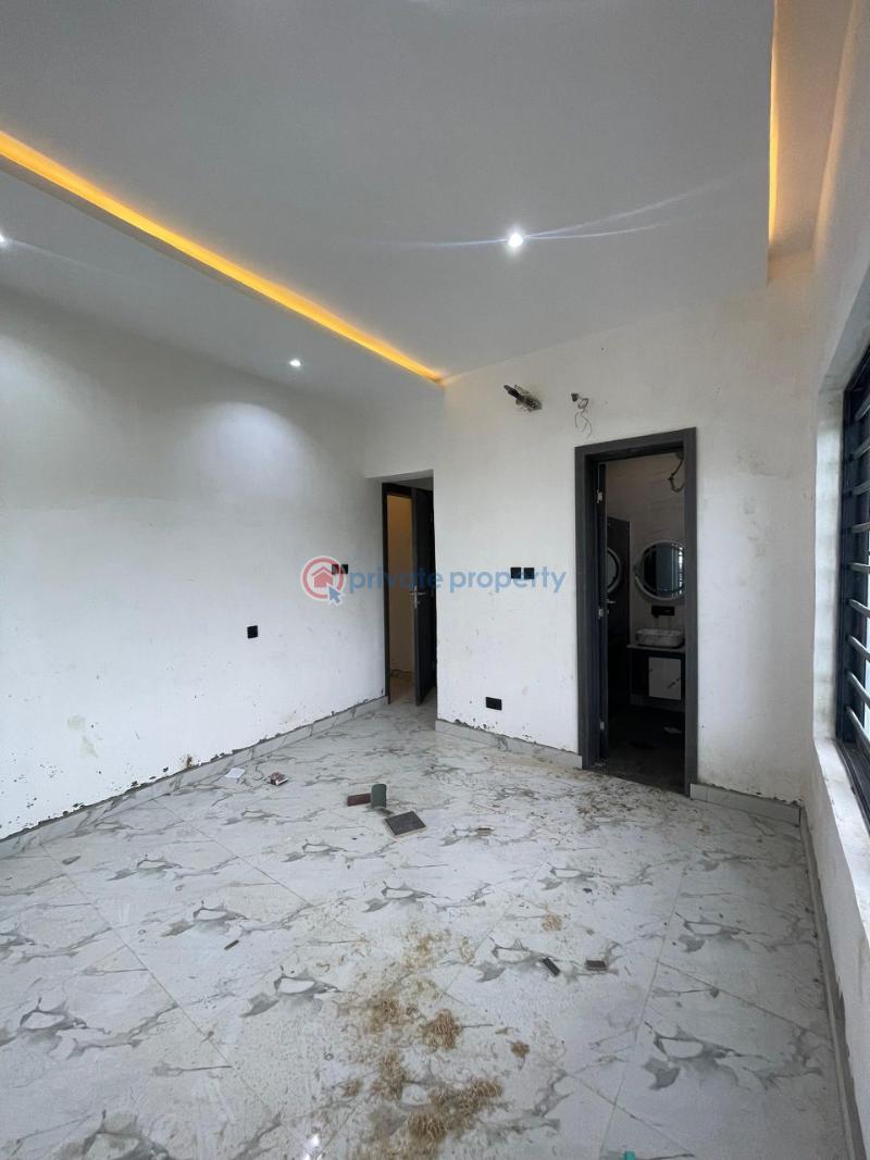 House For Sale Location: Tiger Estate, Ibadan Ibadan Oyo - 9