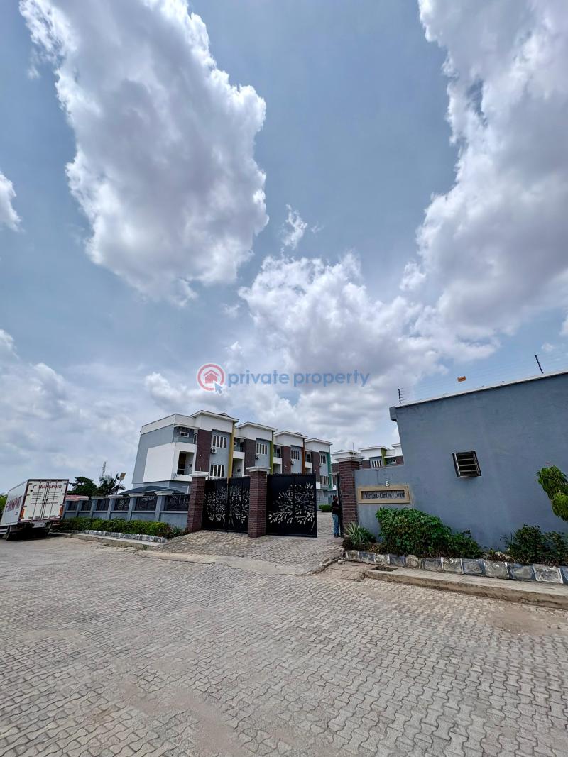 House For Sale Palms Groove Court, Iyaganku Road. Ibadan Oyo - 12