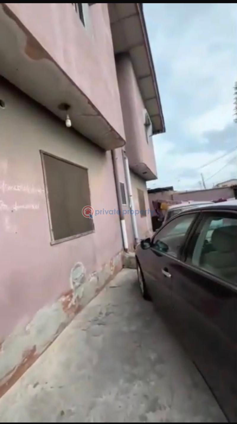 3 bedroom Block Of Flats For Sale Gbagada Lagos - 0
