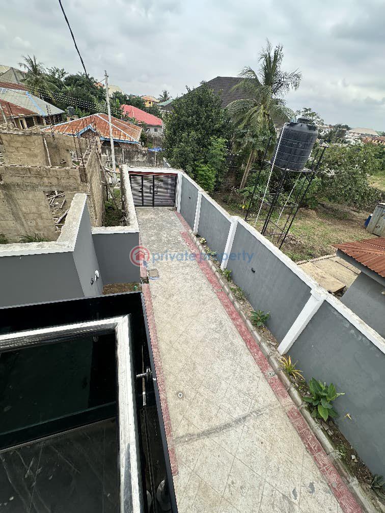 House For Sale At Olapade Estate, Behind Nnpc Filling Station, Ologuneru Junction, Ibadan, Oyo State Ibadan Oyo - 8