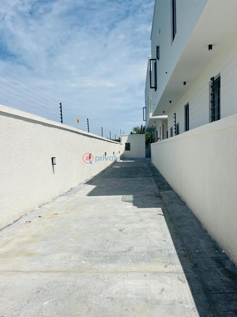 4 bedroom Semi detached Duplex For Sale Ajah Lekki, Lagos Lekki Lagos - 1