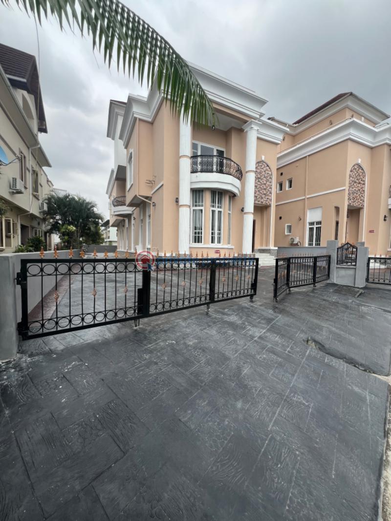 5 bedroom House For Sale Osapa London Lekki Lagos - 1