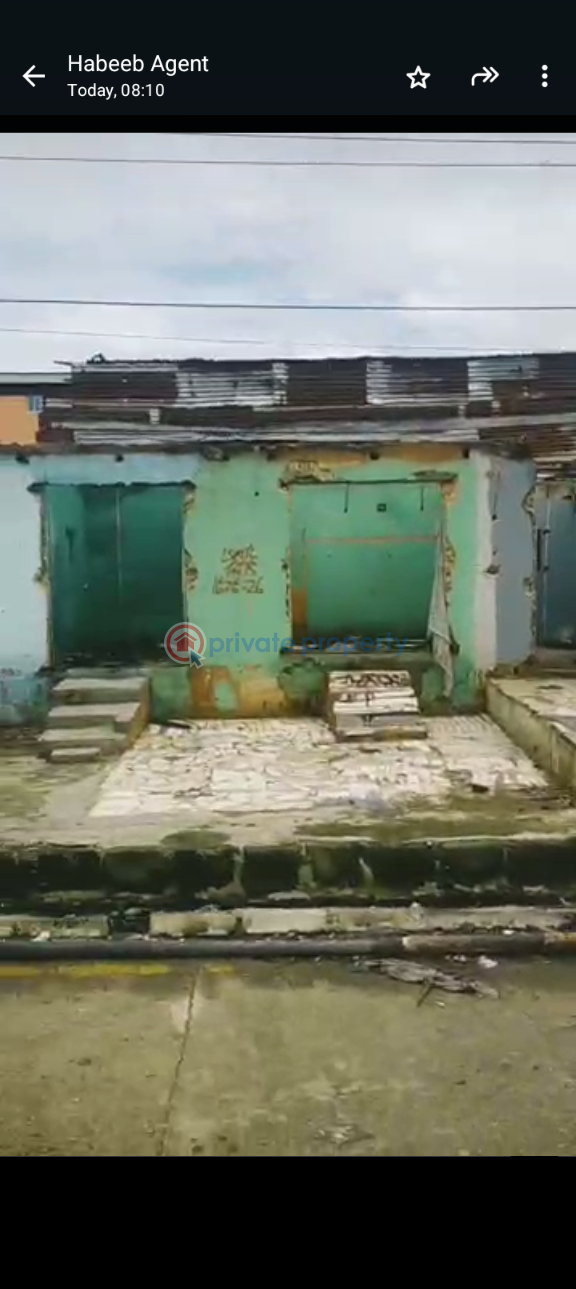Land For Sale Ijesha Surulere Lagos - 0