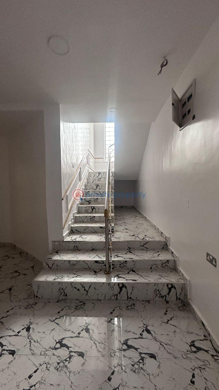 5 bedroom Duplex For Sale Admiral Close, Ire Akari Estate, Ibadan. Akala Express Ibadan Oyo - 2