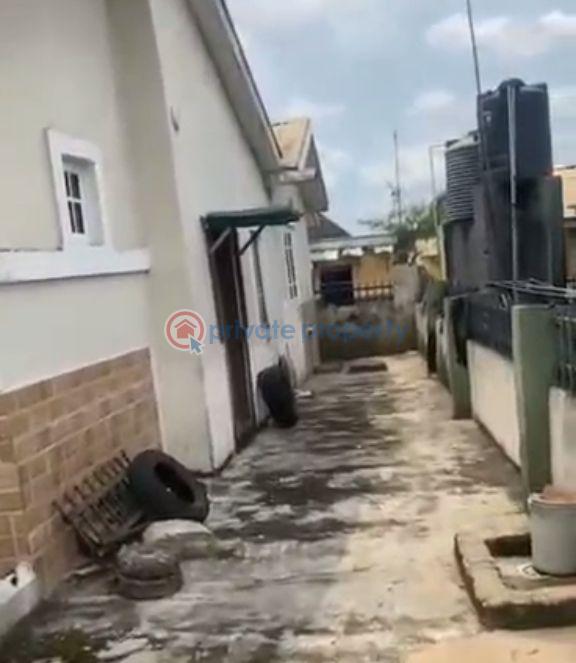 3 bedroom Detached Bungalow For Sale Diamond Estate Lasu Isheri Igando Ikotun/Igando Lagos - 2