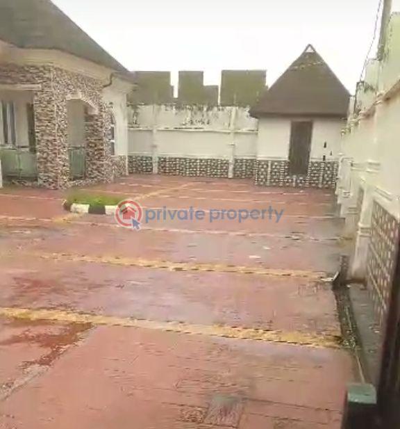 4 bedroom Detached Bungalow For Sale Ikorodu Lagos - 3