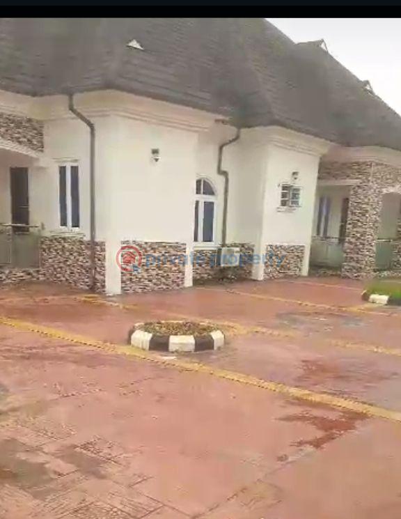 4 bedroom Detached Bungalow For Sale Ikorodu Lagos - 2