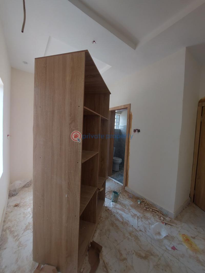 4 bedroom Semi detached Duplex For Sale Magodo GRA Phase 1 Ojodu Lagos - 19