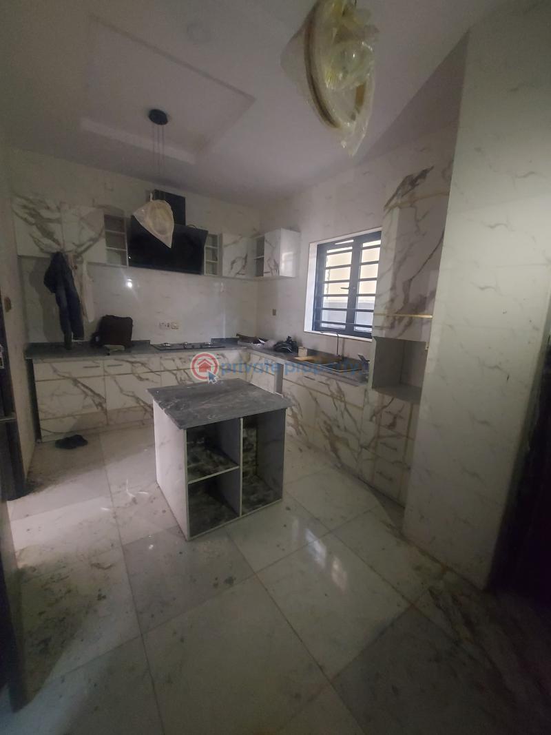 4 bedroom Semi detached Duplex For Sale Magodo GRA Phase 1 Ojodu Lagos - 6