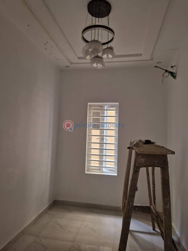 5 bedroom Detached Duplex For Sale Omole Phase 2 Ojodu Lagos - 4