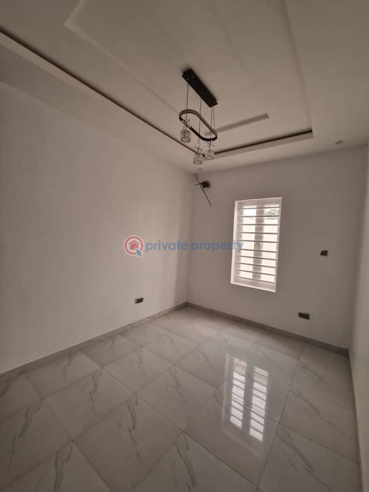 5 bedroom Detached Duplex For Sale Omole Phase 2 Ojodu Lagos - 2