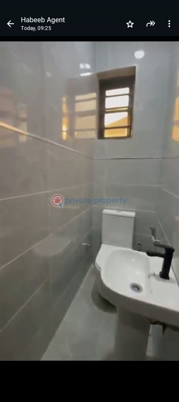 2 bedroom Block Of Flats For Sale Lawanson Surulere Lagos - 4