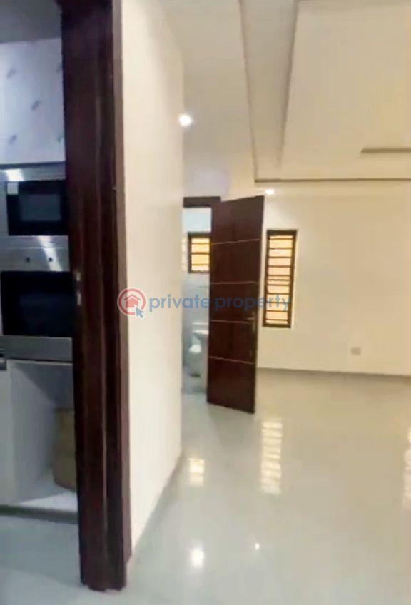 2 bedroom Block Of Flats For Sale Lawanson Surulere Lagos - 12