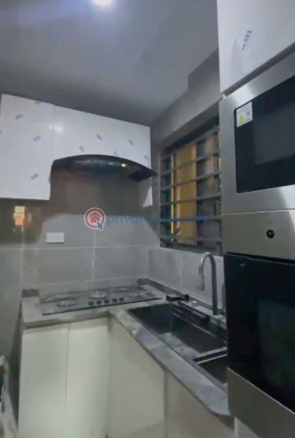 2 bedroom Block Of Flats For Sale Lawanson Surulere Lagos - 14