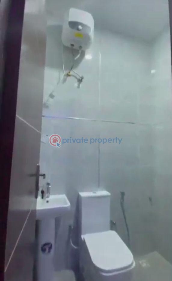 2 bedroom Block Of Flats For Sale Lawanson Surulere Lagos - 10
