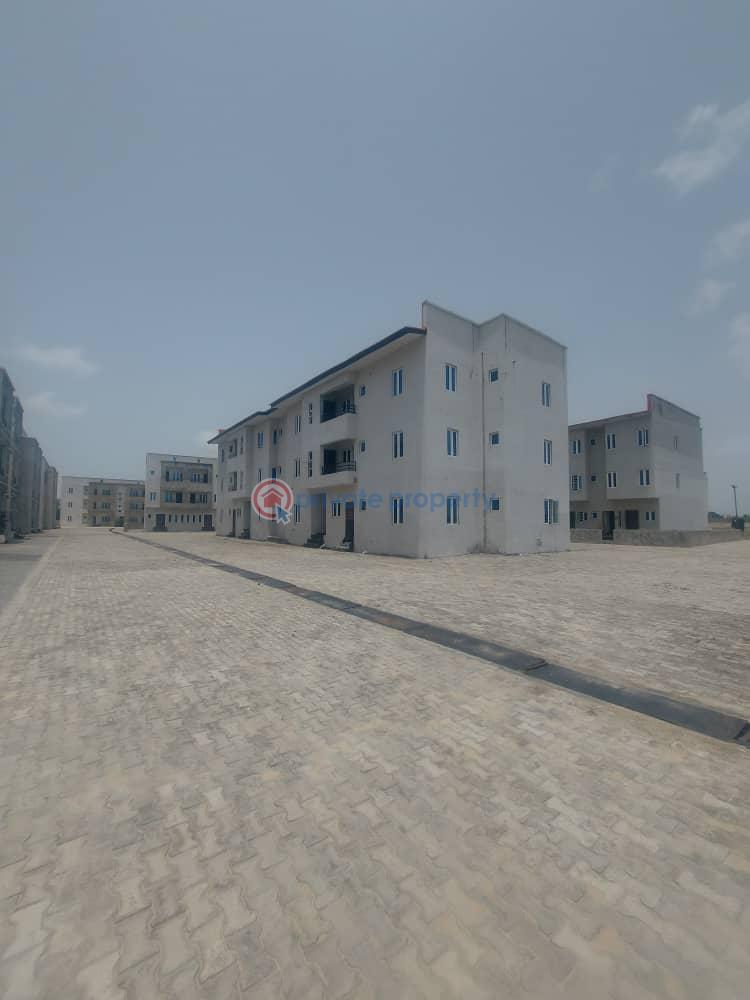 2 bedroom Block Of Flats For Sale Sangotedo Ajah Lagos - 2
