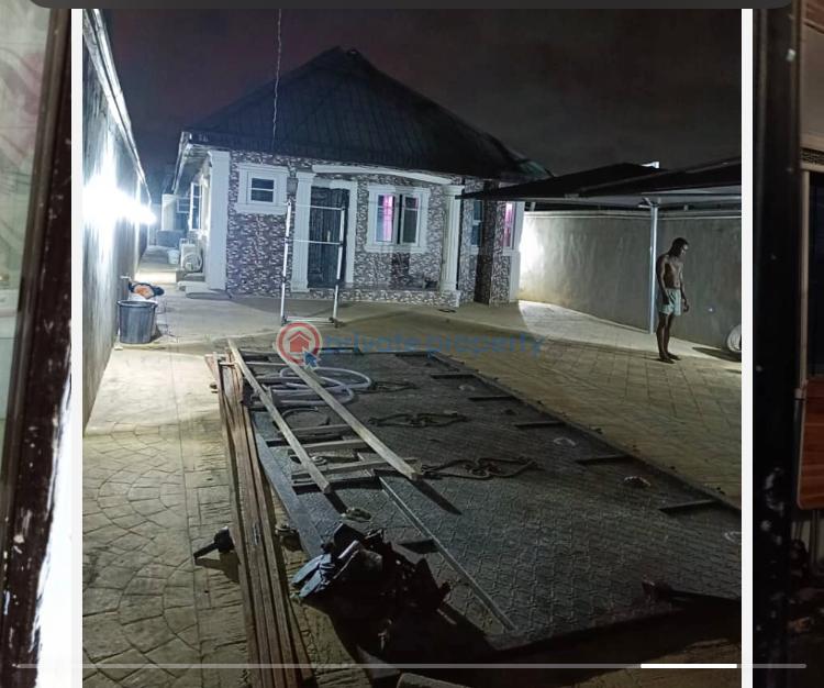 3 bedroom Bungalow For Sale Oreta Ikorodu Lagos Igbogbo Ikorodu Lagos - 0
