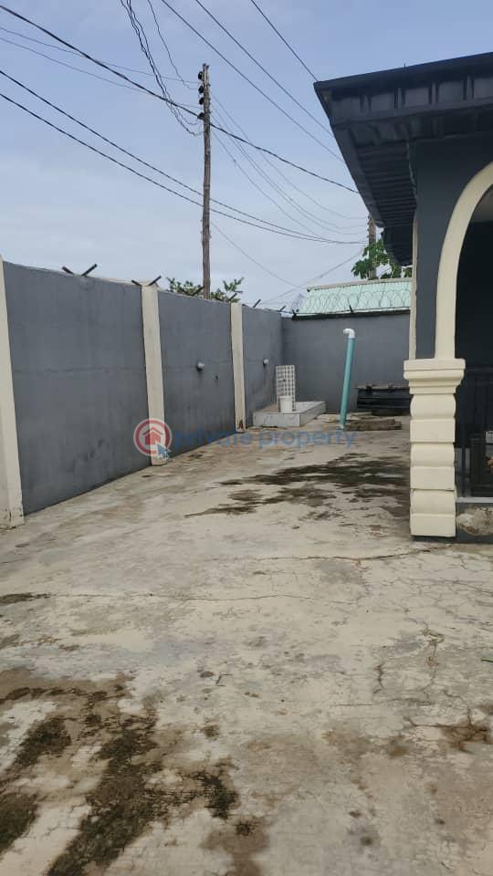 3 bedroom Bungalow For Sale Ibeshe Ikorodu Lagos - 3