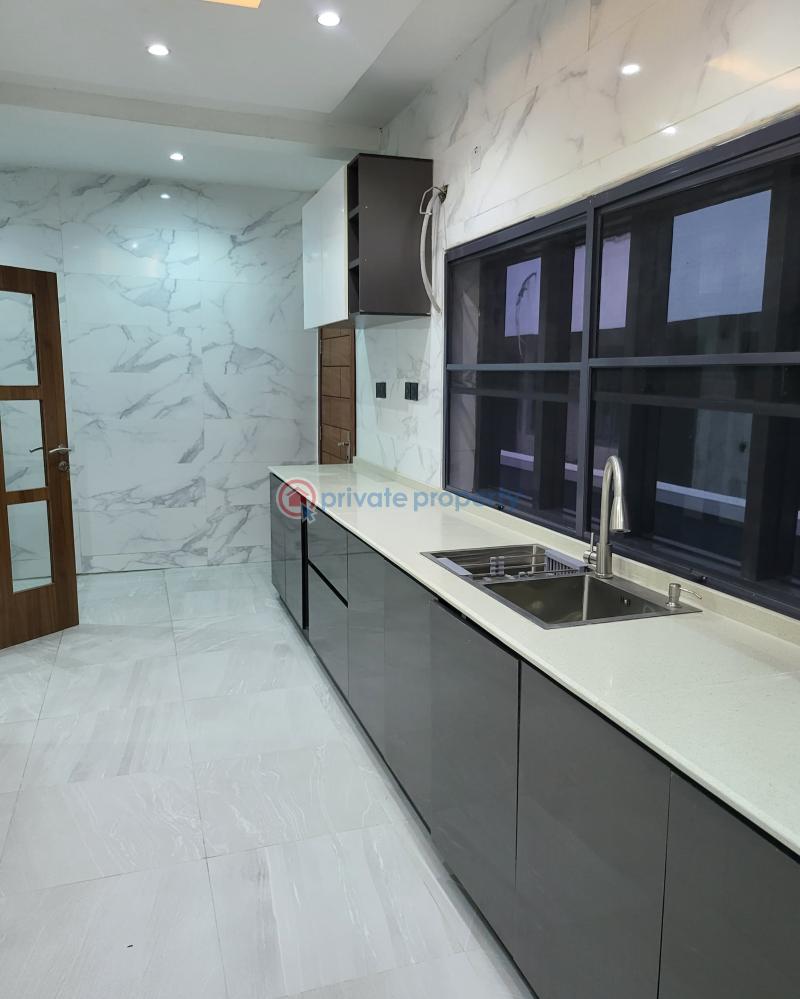 4 bedroom Semi detached Duplex For Sale Along Lekki Expressway Lagos - 4