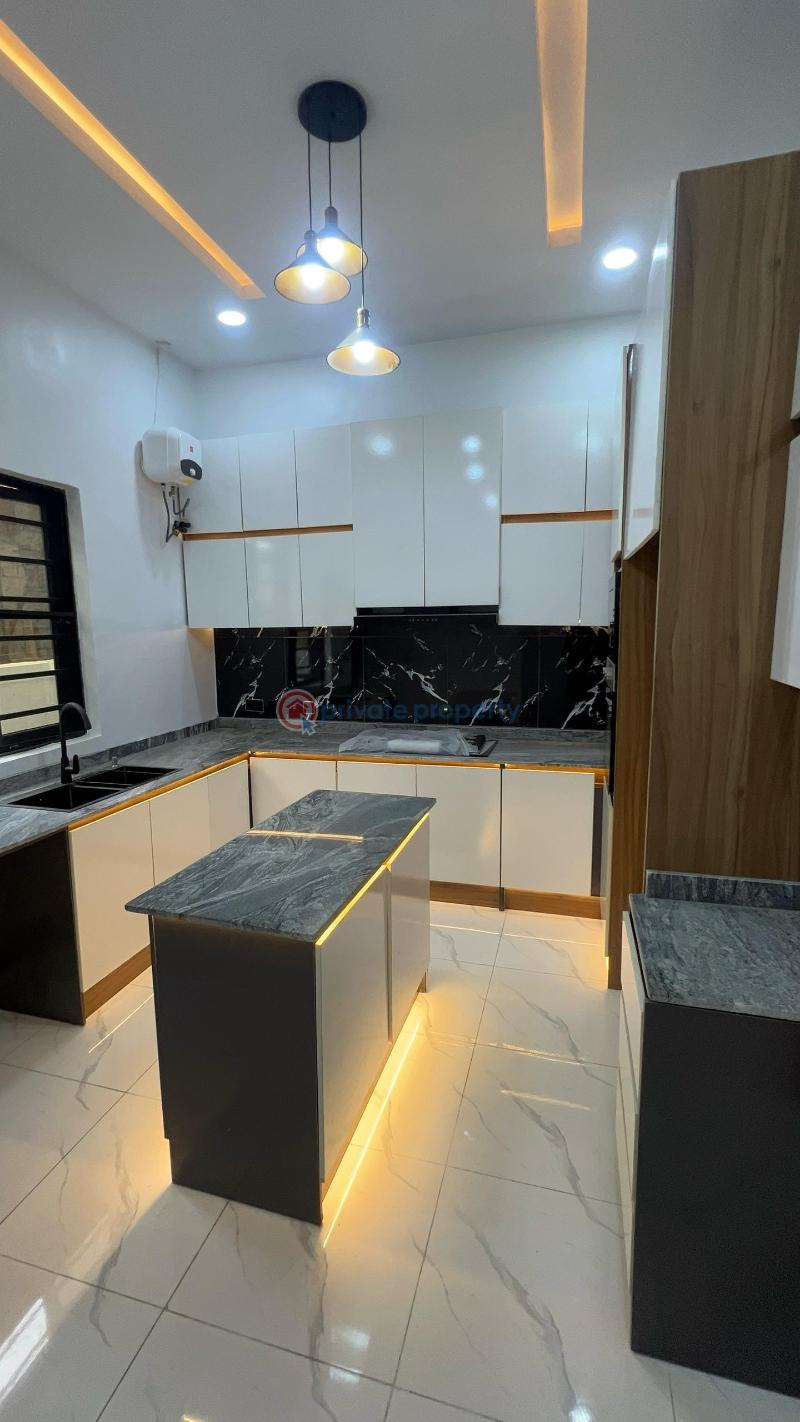 For sale: exquisitely finished  4 bedroom semidetached duplex with bq. - 8 4 bedroom Semi detached Duplex For Sale Sangotedo Ajah Lagos - 8