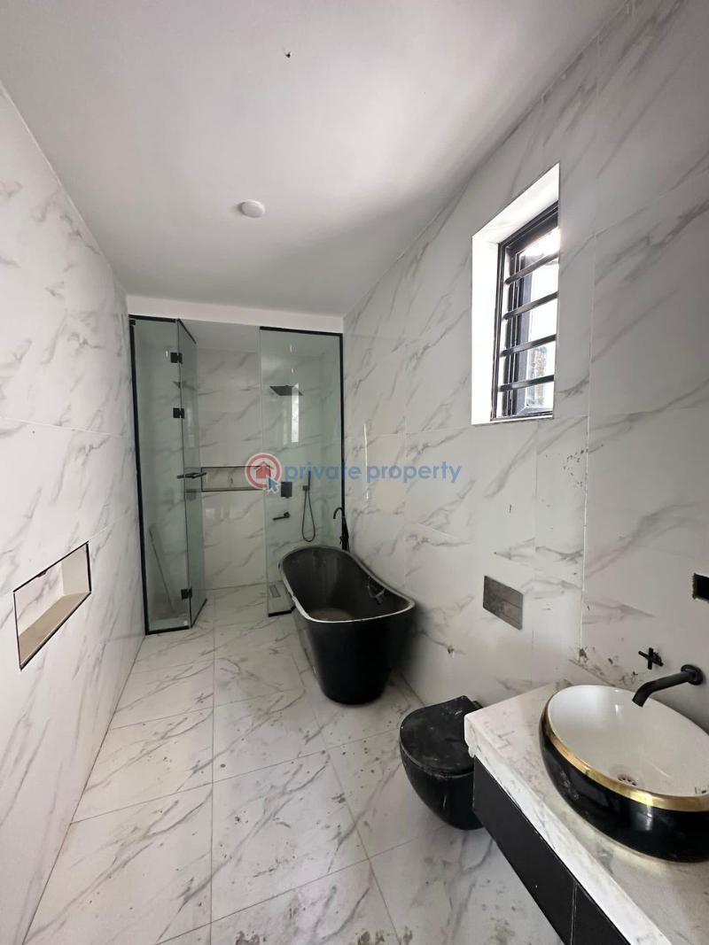 For sale: exquisitely finished 5  bedroom  fully detached duplex with bq & swimmming pool. - 6 5 bedroom Detached Duplex For Sale Along Lekki Expressway Lagos - 6