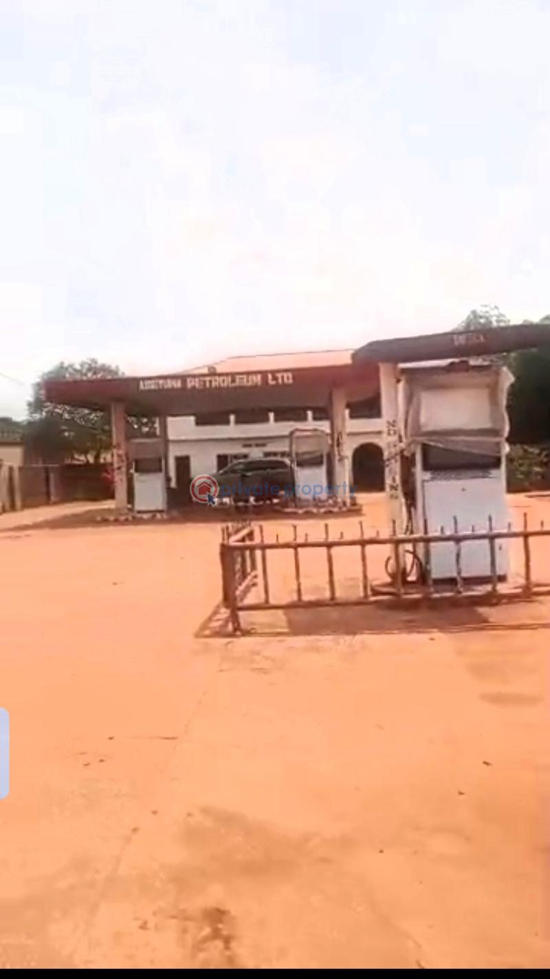 Filling Station For Sale Along Benin Auchi Rd,eyean. Benin Edo - 0