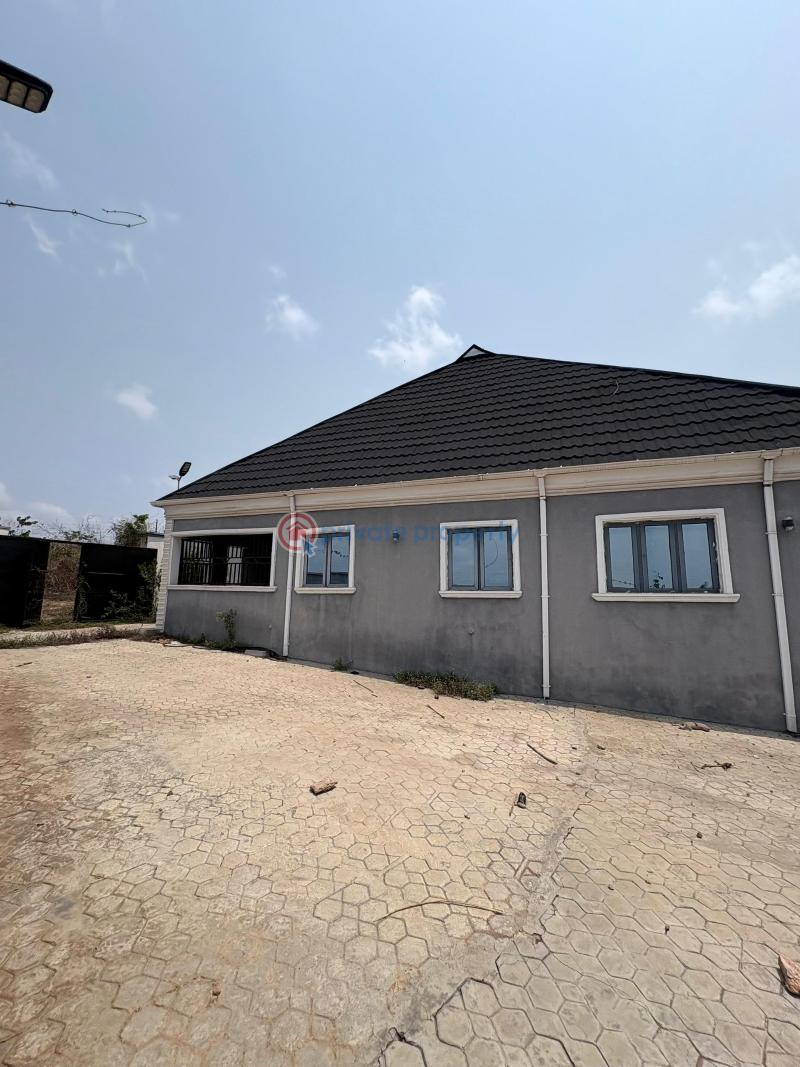 House For Rent Tipper Garage, Akala Express ,ibadan. Ibadan Oyo - 0