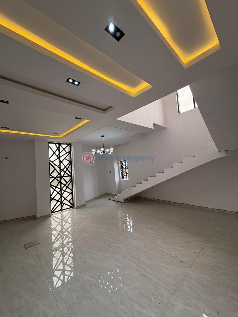 House For Sale Location: Alalubosa Gra Ibadan Oyo - 3