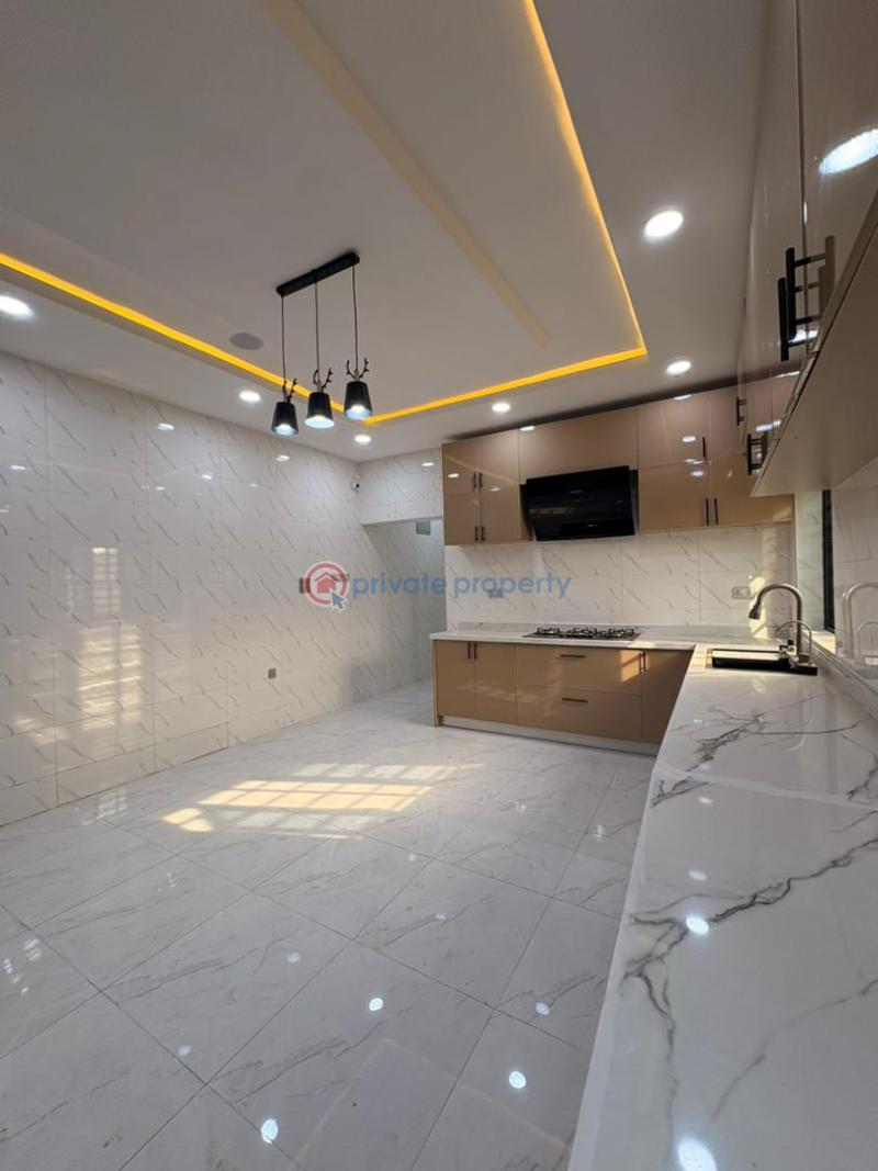 House For Sale Location: Oluyole Estate , Ibadan Ibadan Oyo - 4