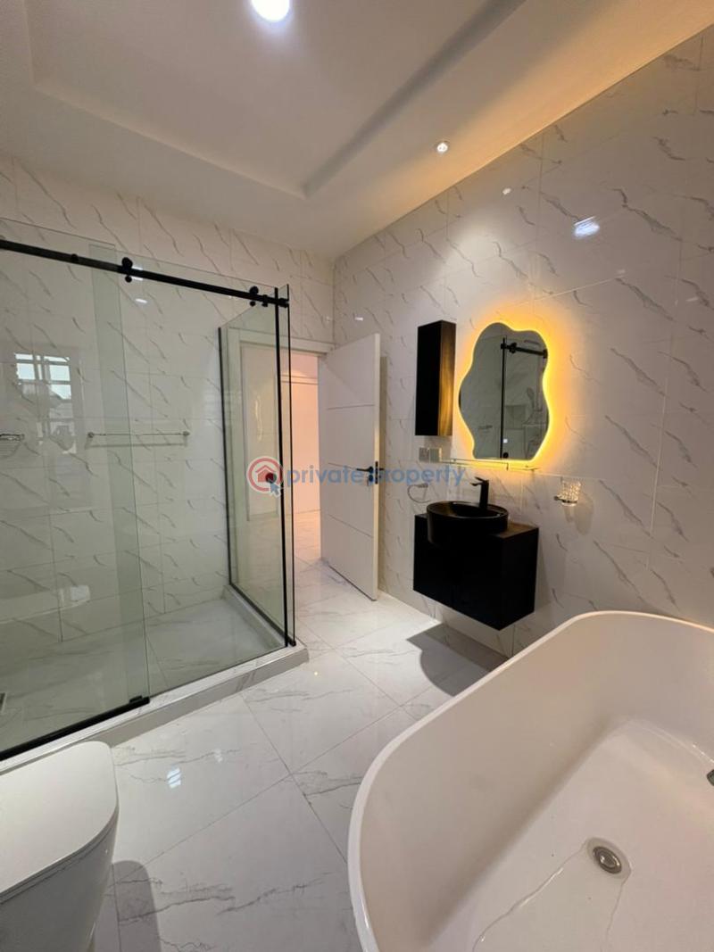 House For Sale Location: Oluyole Estate , Ibadan Ibadan Oyo - 8