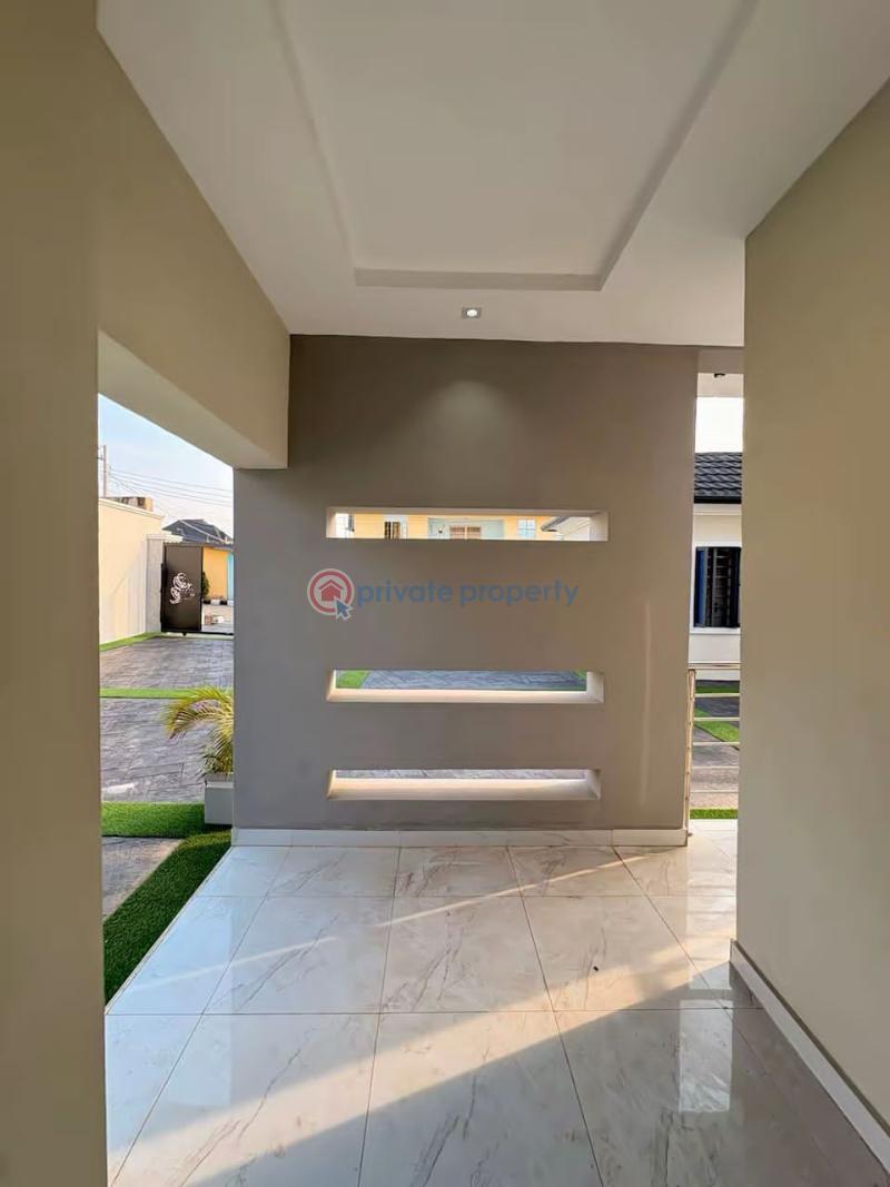 House For Sale Location: Oluyole Estate , Ibadan Ibadan Oyo - 13