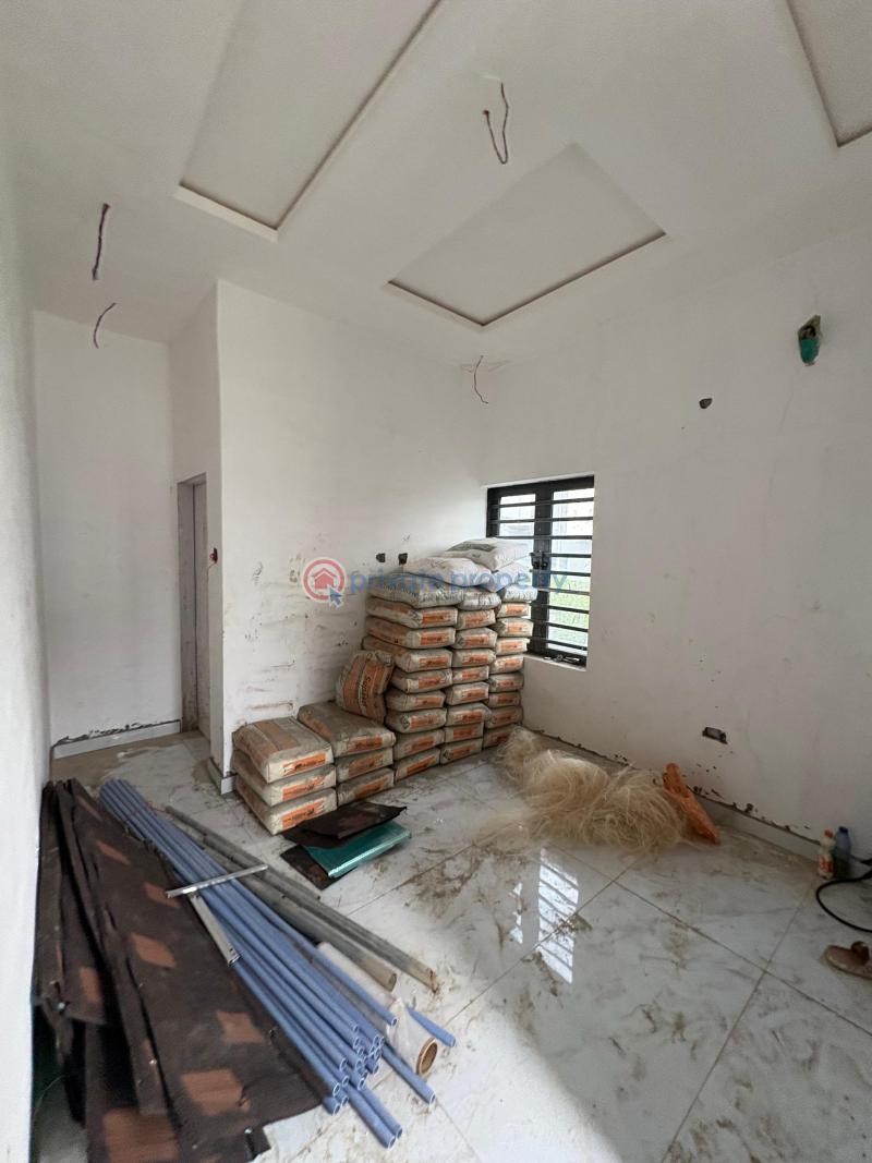 House For Sale Location: *tiger Estate* Ibadan Oyo - 5