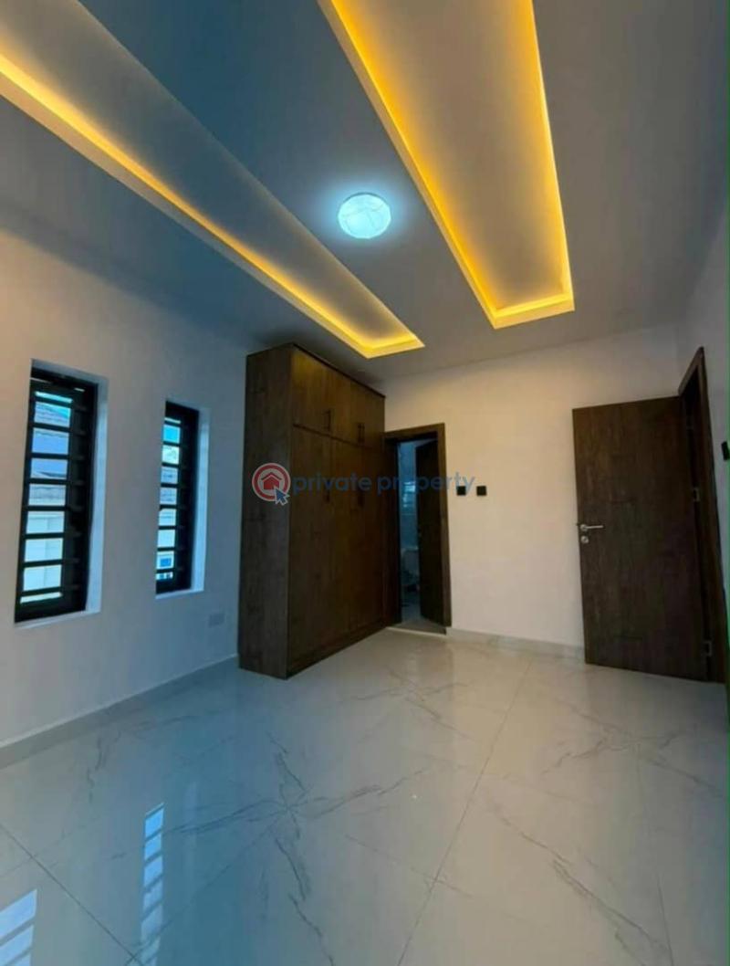 House For Sale Kolapo Ishola G.r.a, Ibadan Ibadan Oyo - 4