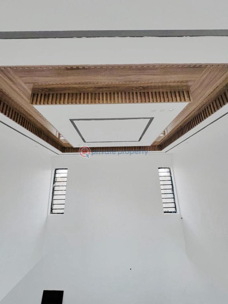 House For Sale Location:engr Lere Adigun, Bashorun,ibadan Ibadan Oyo - 6