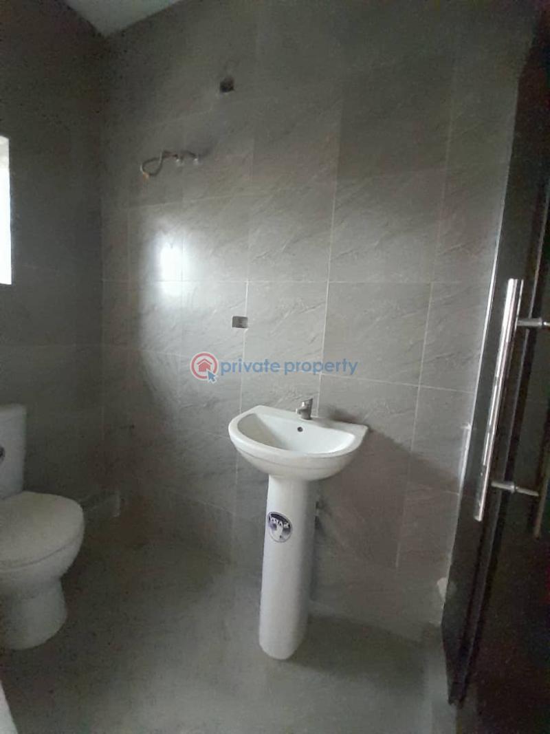3 bedroom Block Of Flats For Sale Lekki Scheme 2 Ajah Lagos - 5