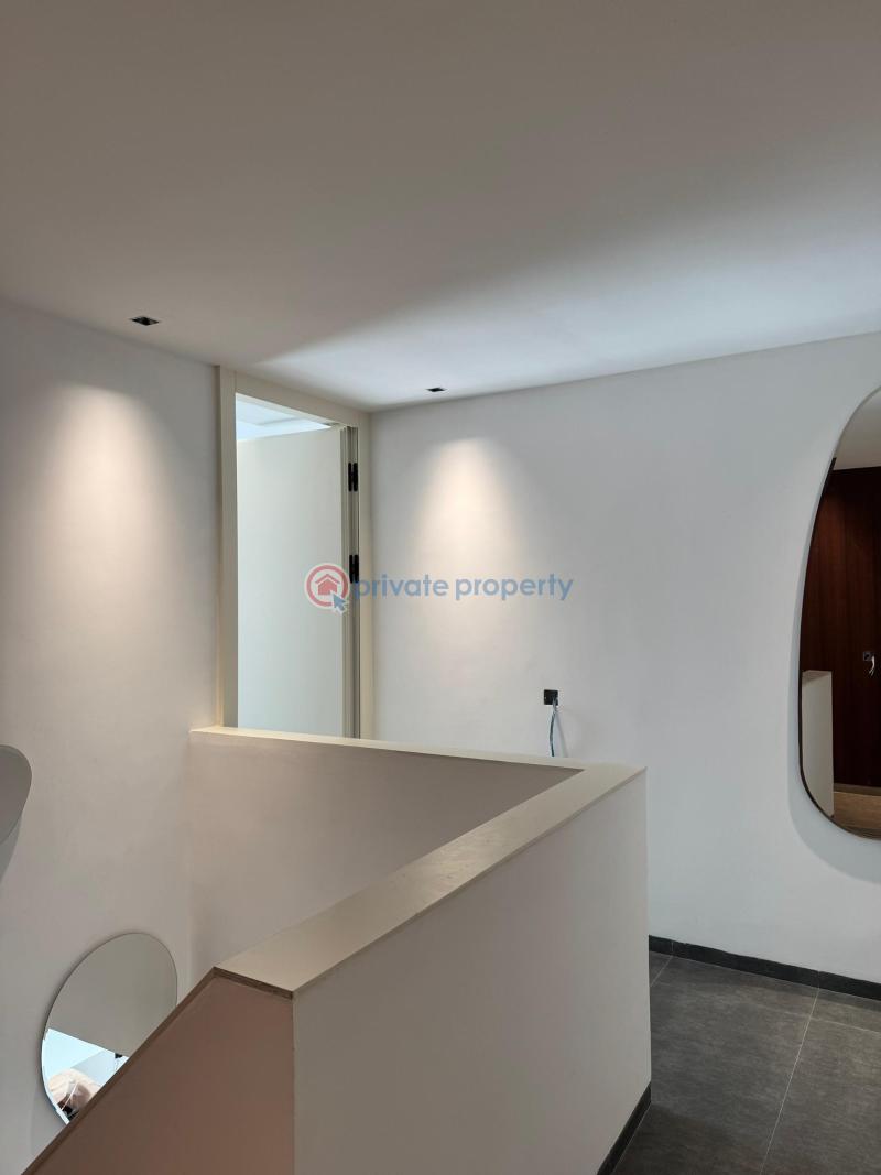 3 bedroom Maisonette For Sale Old Ikoyi Lagos - 10