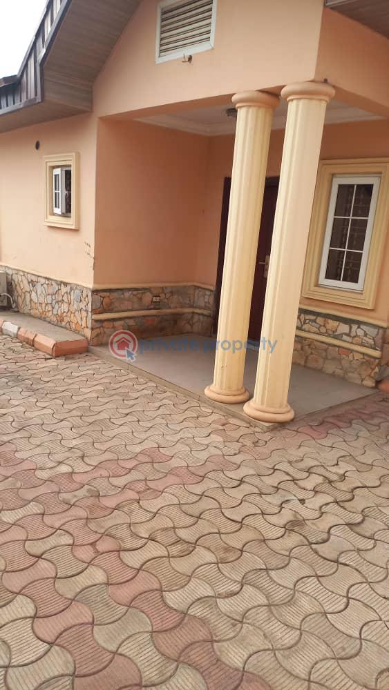 House For Sale *at Alpha Grace Phase . 2 Nihort Jericho Ibadan Oyo - 3