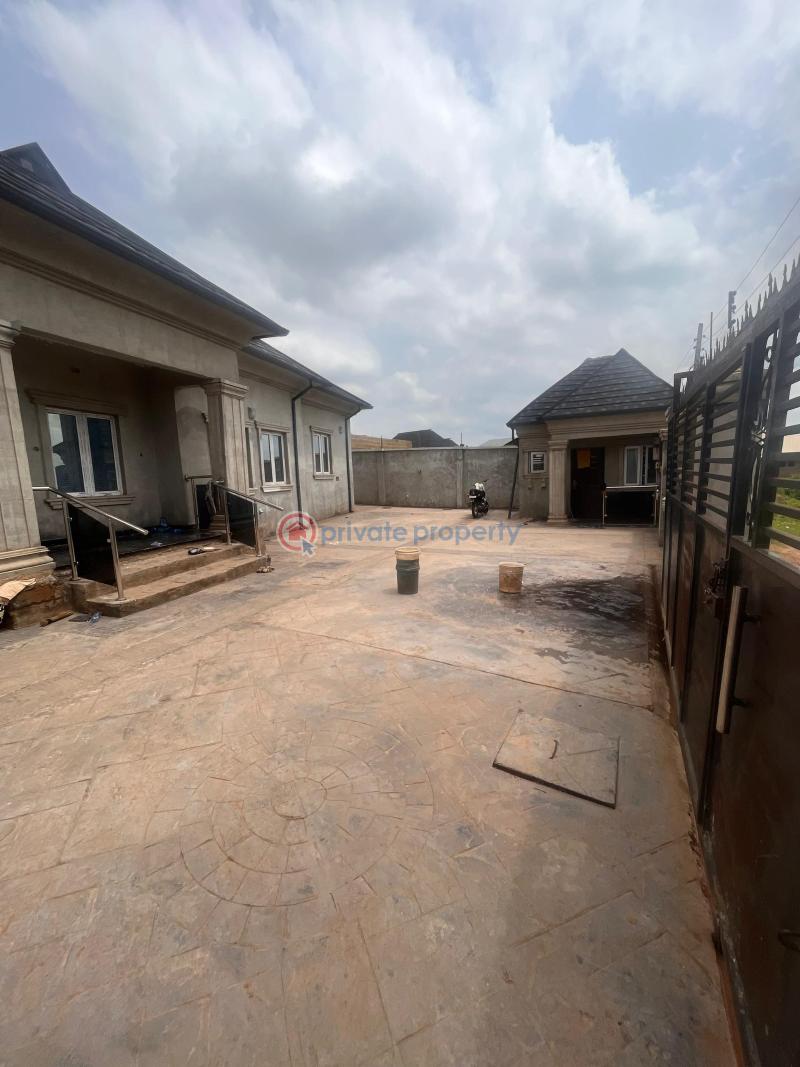 House For Sale Elewuro Akobo Ibadan Oyo - 1