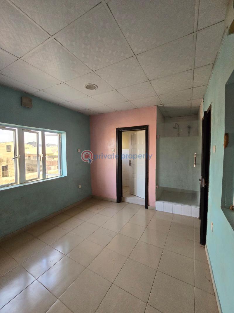 House For Sale Location: Isokan Estate , Akobo Ibadan Akobo Ibadan Oyo - 6