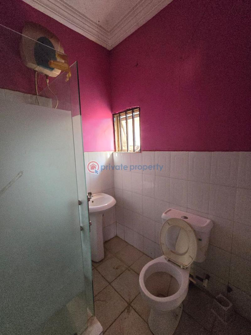 House For Sale Location: Isokan Estate , Akobo Ibadan Akobo Ibadan Oyo - 7