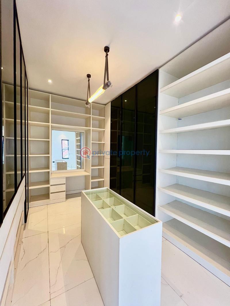 4 bedroom Detached Duplex For Sale Lekki Phase 1 Lagos - 11