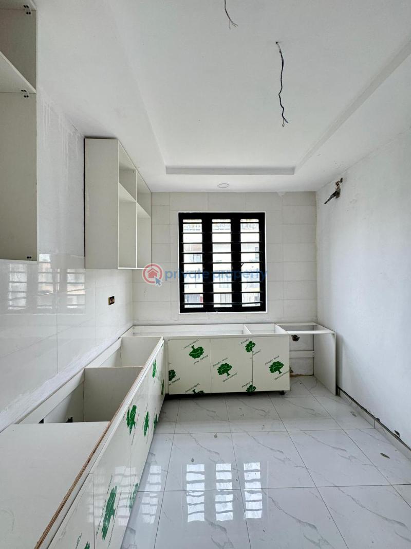 2 bedroom Block Of Flats For Sale Ikate Elegushi Lekki Lagos - 2