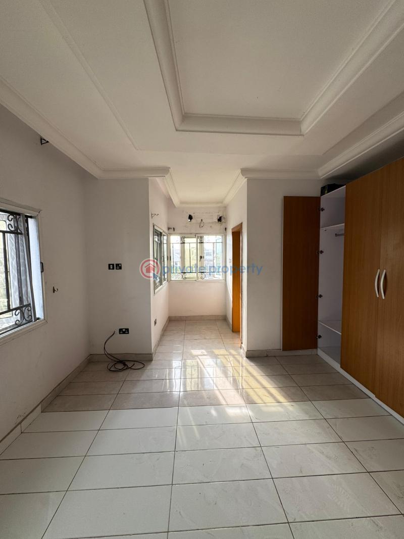 For sale : lovely 3 bedroom terraced  duplex with bq - 7 3 bedroom Terraced Duplex For Sale Lekki Phase 1 Lagos - 7