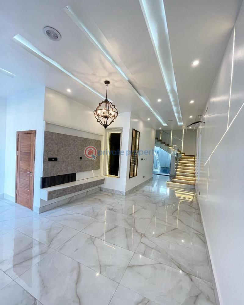 5 bedroom Duplex For Sale Chevron Drive Lekki Lagos - 1