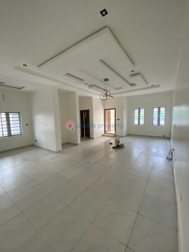 House For Sale Location:** Lere Adigun Gra, Bashorun, Ibadan Ibadan Oyo - 12