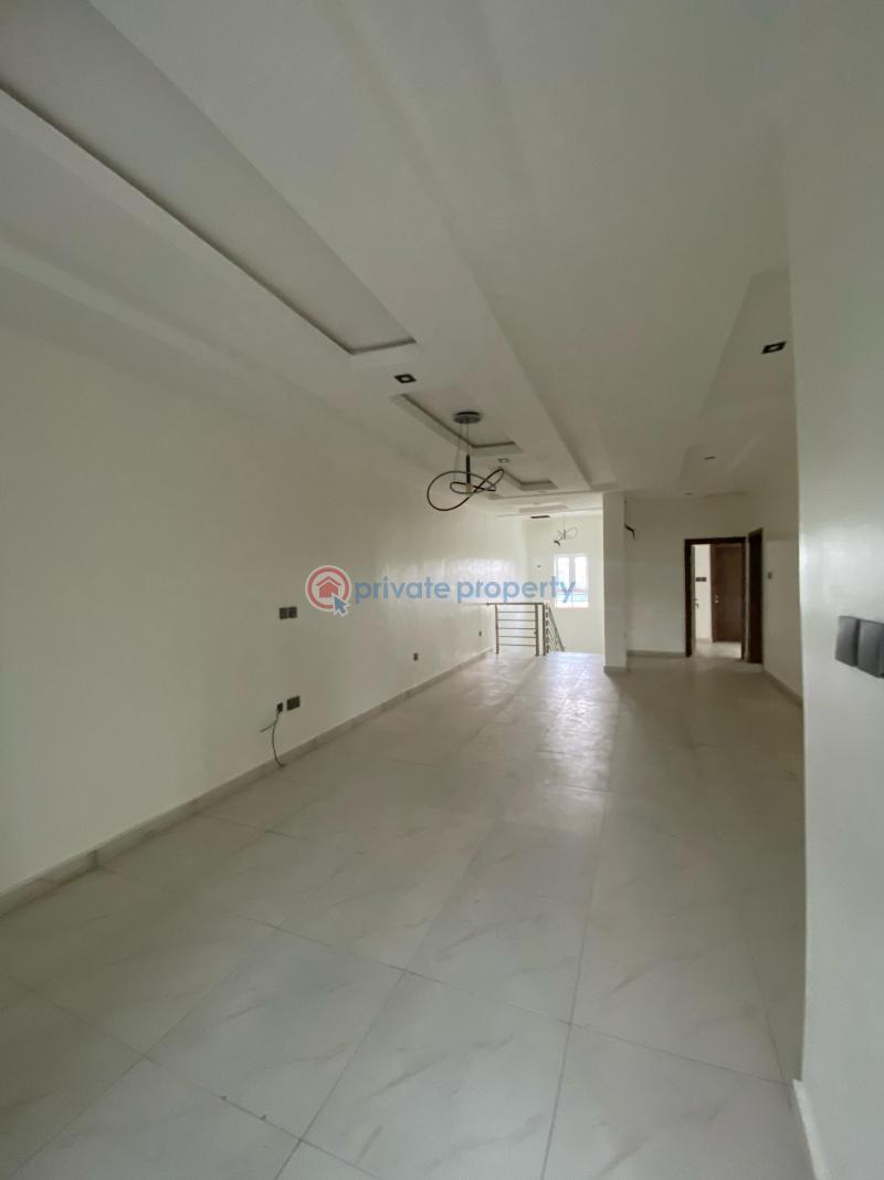 House For Sale Location:** Lere Adigun Gra, Bashorun, Ibadan Ibadan Oyo - 7