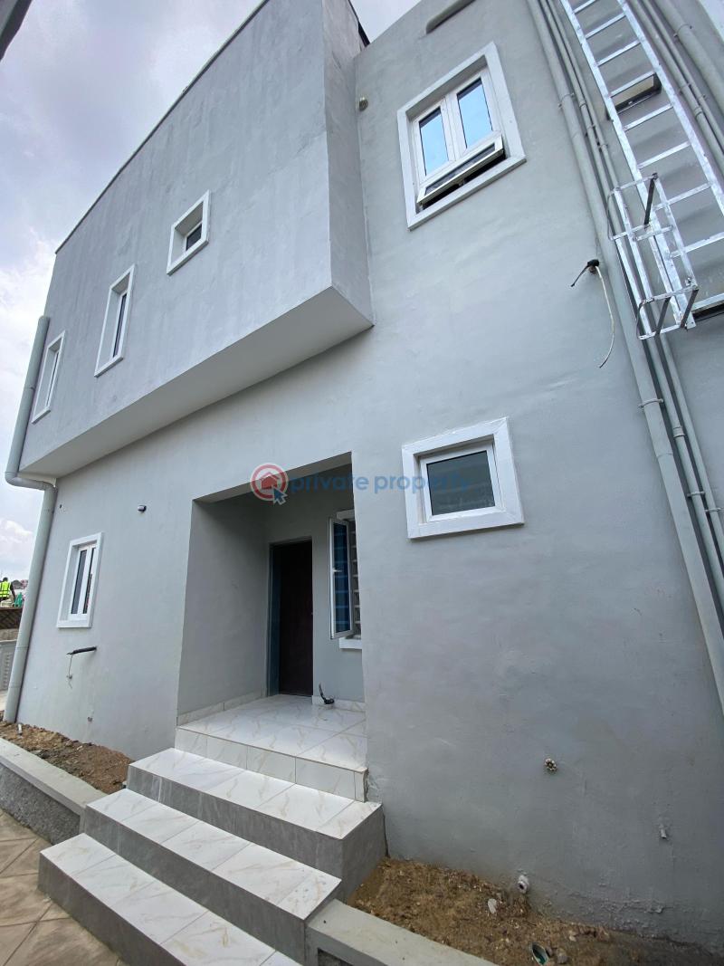 House For Sale Location:** Lere Adigun Gra, Bashorun, Ibadan Ibadan Oyo - 20